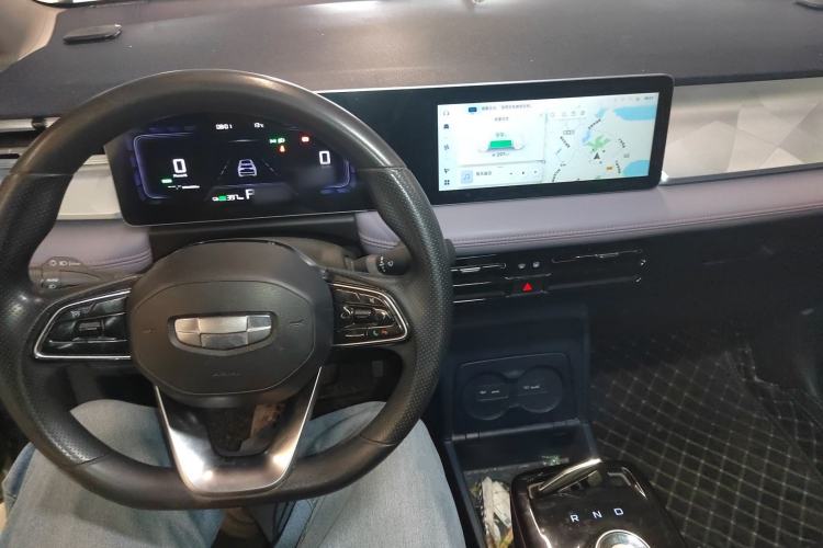 Used Geometry E Firefly 2022 401 km Linglong Tiger 5 Seats