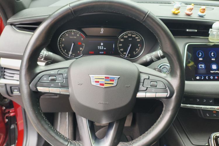 Used Cadillac XT4 2021 28T Two-Wheel Drive Leading Version Steering Wheel