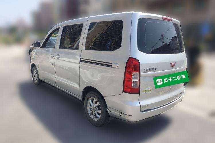 Used Wuling Hongguang V 2021 1.5L Enjoyment Edition LAR