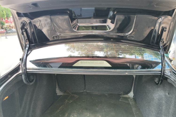 Used Volkswagen Lavida 2013 Restyled Classic 1.6L Automatic Comfort Edition Trunk