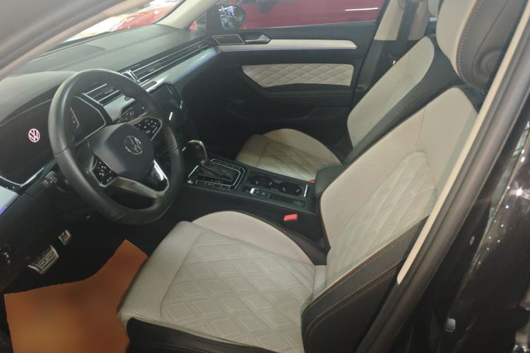 Used Volkswagen Magotan 2023 2 Million Units Commemorative Edition 330TSI DSG Luxury Version Left Front Seat