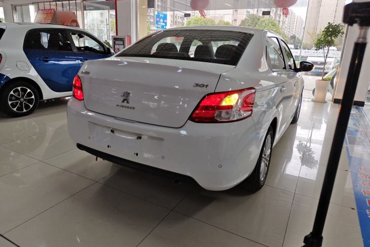 Used Peugeot 301 2014 1.6L Manual Luxury Edition
