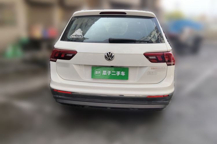 Used Volkswagen Tiguan L 2017 330TSI Automatic Two-Wheel Drive Luxury Edition Rear