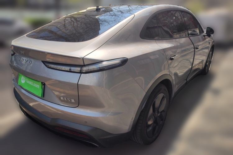 Used ONVO L60 2024 60 kWh All-Wheel Drive