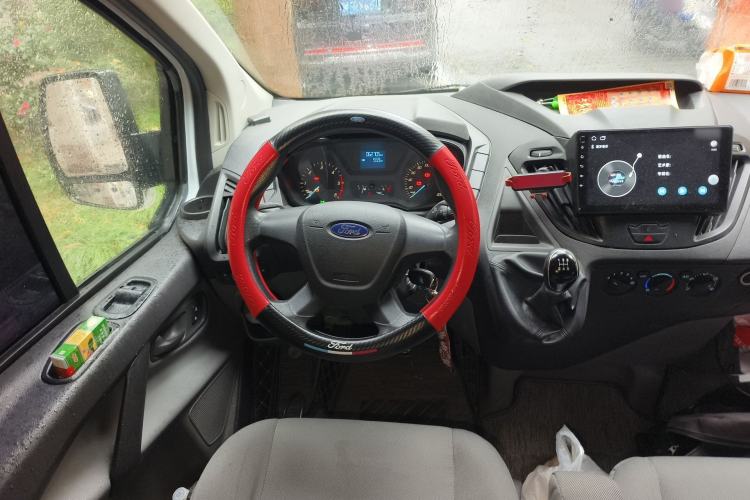 Used Ford Transit 2017 2.0T Diesel Multi-Purpose Commercial Vehicle Short Wheelbase Low Roof China V Standard
