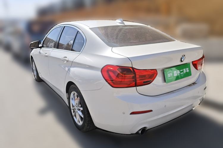 Used BMW 1 Series 2018 118i Fashion Model Rear Left 45 Deg