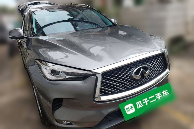 Used Infiniti QX50 2018 2.0T Two-Wheel Drive Fashion Edition Front Right 45 Deg