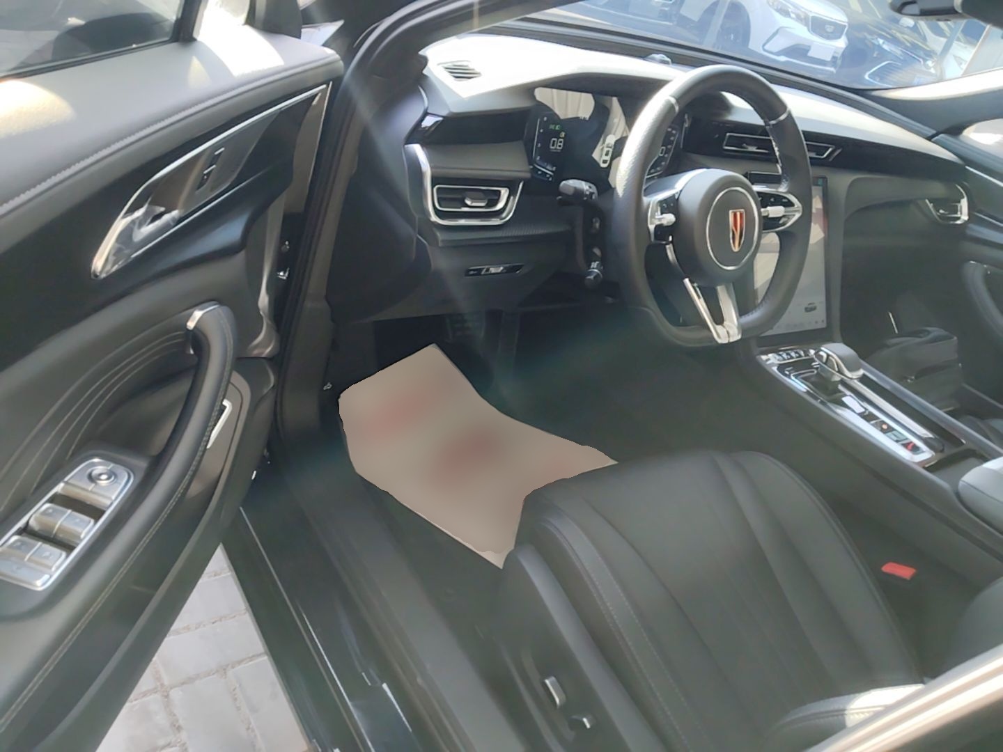 Hongqi H5 2025 1.5T DCT Xuan Ying Edition — снимка 18