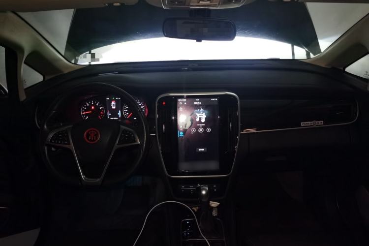 Used BYD Song MAX 2017 1.5T Automatic Smart Connect Elite 7-Seater
