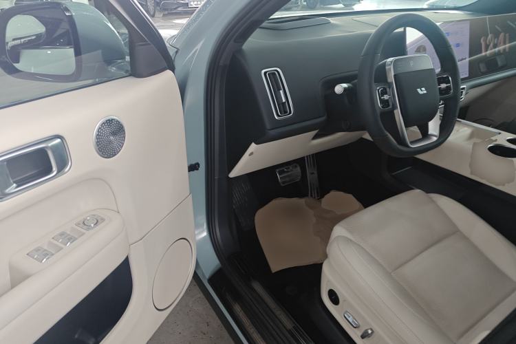 Used Li Auto L6 2025 Max Smart Refresh Edition
