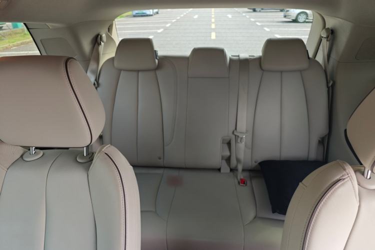 Used Buick GL8 2021 Land Cruiser Executive 652T Premium Model
