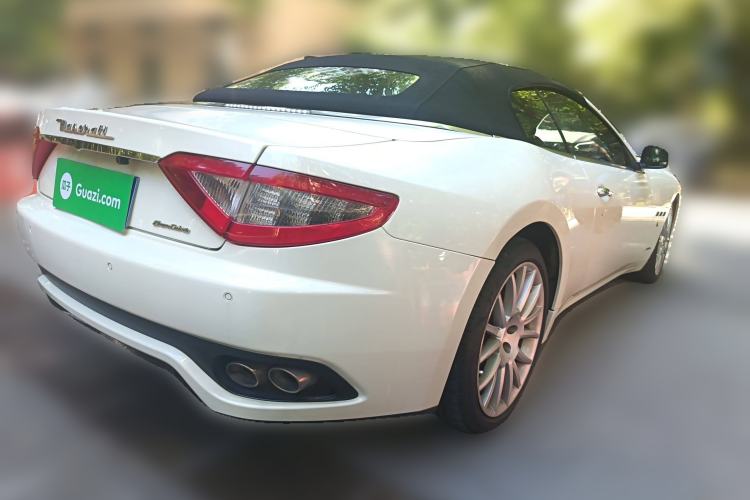 Used Maserati GranCabrio 2012 4.7L Sport
