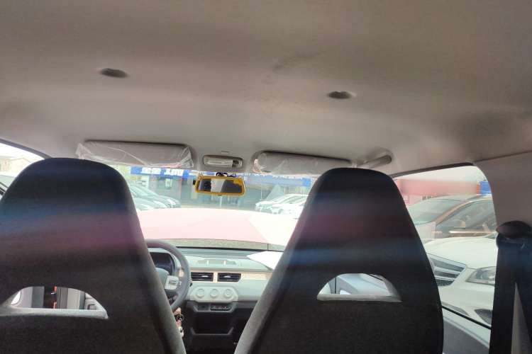 Used Chery New Energy QQ Ice Cream 2022 120km Conical Shape Lithium Iron Phosphate
