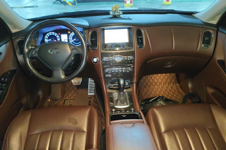 Used Infiniti QX50 2013 2.5L Two-Wheel-Drive Elegant Edition