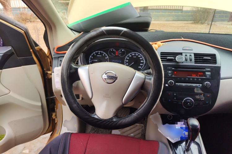 Used Nissan Tiida 2011 1.6L CVT Smart Version Steering Wheel