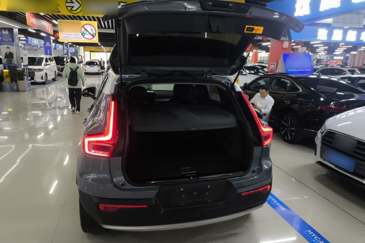 Used Volvo XC40 2020 T3 Smart & Stylish Edition Trunk