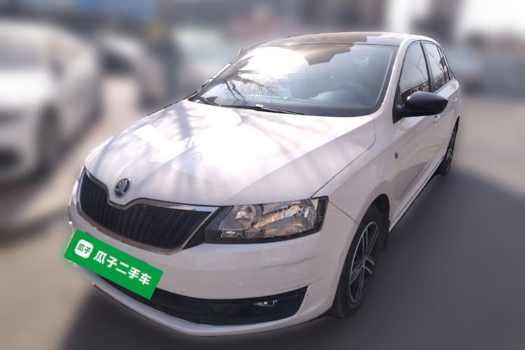 Used Skoda Rapid Spaceback 2014 1.6L Manual Enjoyment Edition