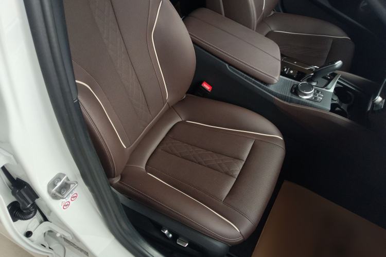 Used BMW 5 Series 2022 Second Facelift 530Li Leading Edition M Sport Package
