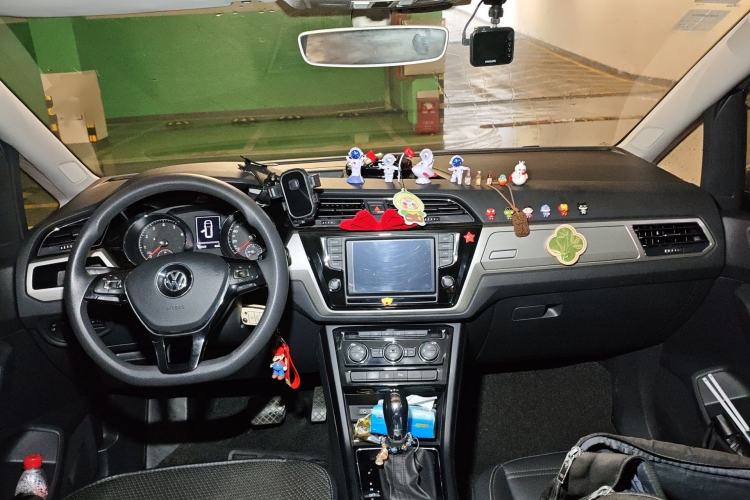 Used Volkswagen Touran 2018 Volkswagen Touran L 280TSI DSG Comfort Edition 7 Seats China V Emission Standard