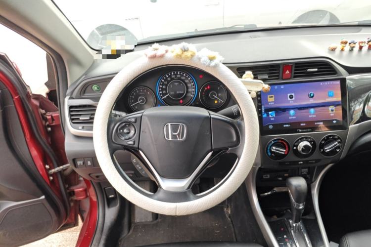 Used Honda Crider 2013 1.8L automatic luxury edition