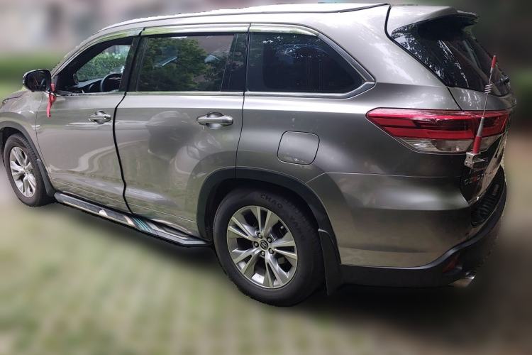 Used Toyota Highlander 2018 2.0T Four-Wheel Drive Elite Edition 7 Seats China V Standard
