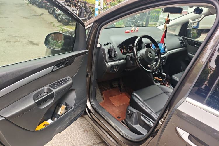 Used Volkswagen Sharan 2013 1.8TSI Standard Model Euro IV
