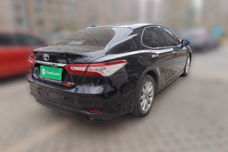 Used Toyota Camry 2018 2.0G Luxury Edition
