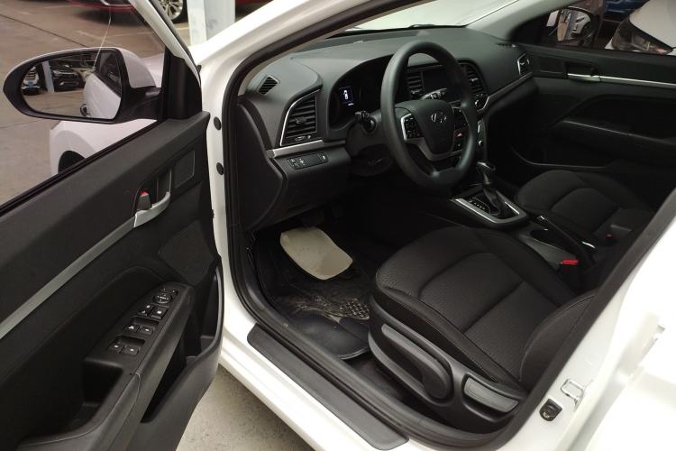 Used Hyundai Elantra (6th Generation / Lingdong) 2016 1.6L Automatic ZhiXuan – Elite Version
