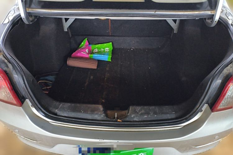 Used Baojun 630 2013 1.5L manual Entry-level trim
