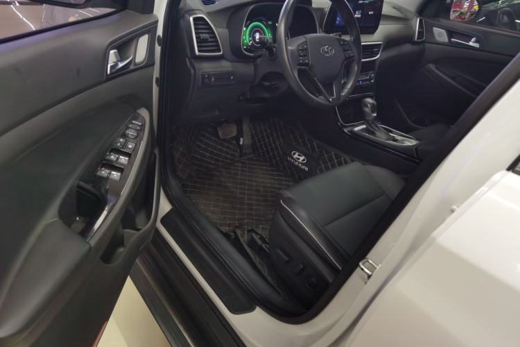 Used Hyundai Tucson 2020 280TGDi Two-Wheel-Drive GLS Smart Connectivity Version China VI Standard
