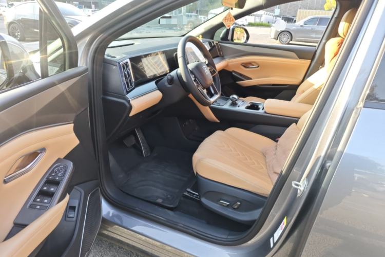 Used BYD Song L DM-i 2024 112 km Beyond Edition
