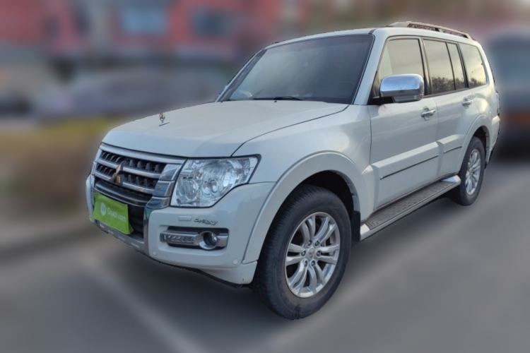 Used Mitsubishi Pajero 