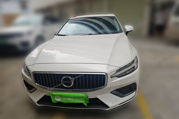 Used Volvo S60 New Energy 2021 T8 E-Drive Hybrid Four-Wheel Drive Smart Luxury Edition Front