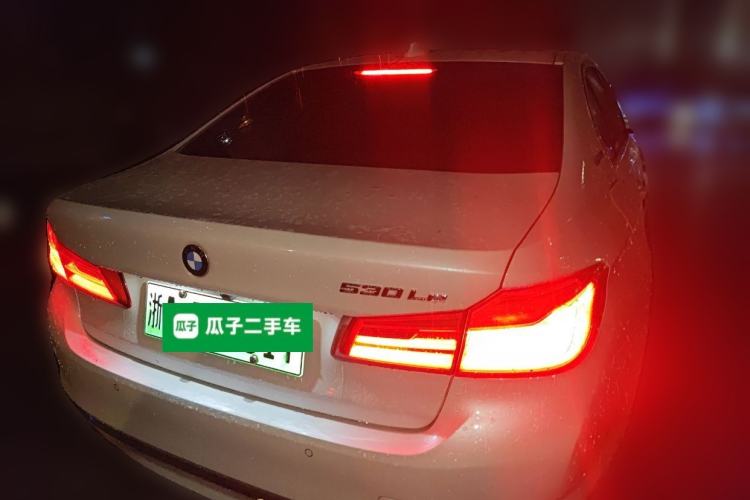 Used BMW 5 Series New Energy 2018 530Le Luxury Package Rear Right 45 Deg