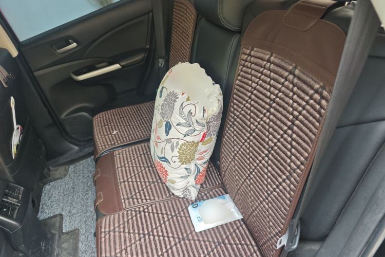 Used Honda CR-V 2013 2.4L four-wheel drive luxury version Left Rear Seat