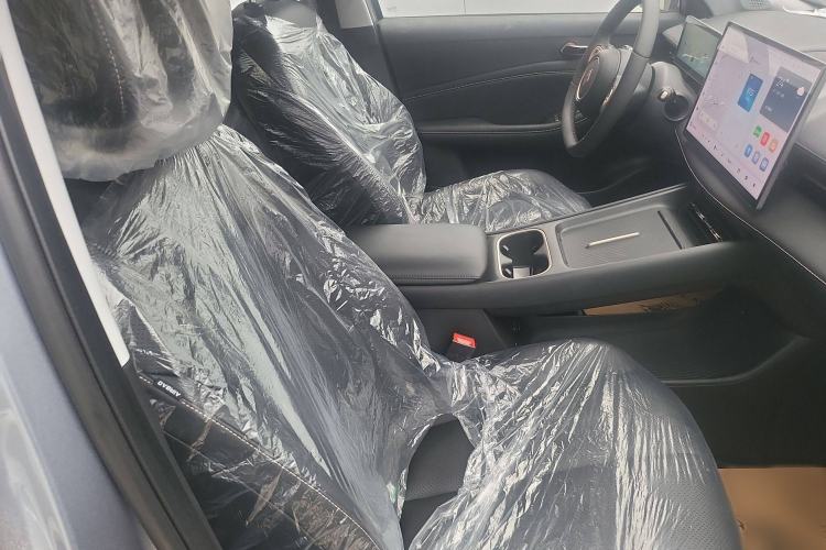 Used Baojun Yunhai 2024 140km Plug-in Hybrid Version
