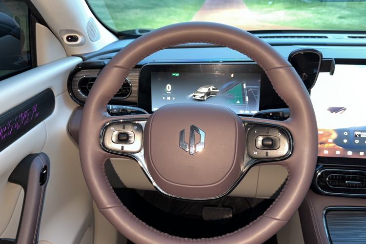 Used Leapmotor C11 2024 All-Electric 580 Luxury Edition Steering Wheel