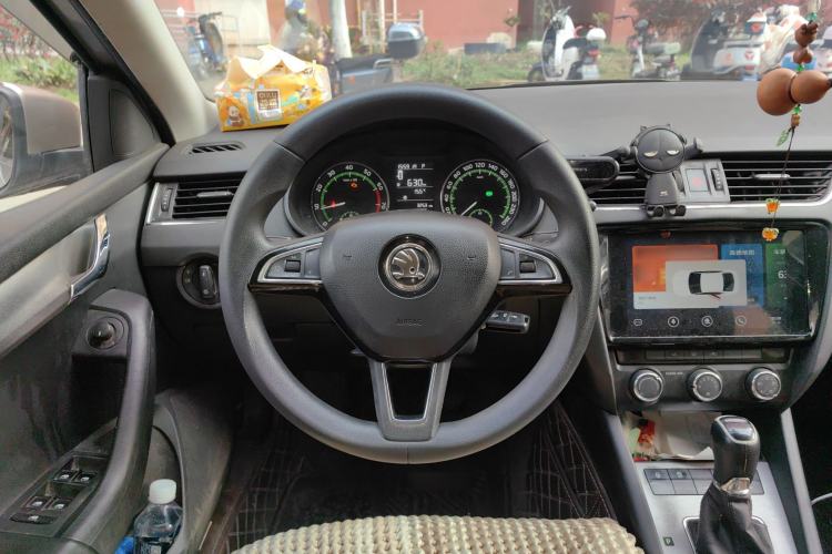 Used Skoda Octavia 2020 1.5L Automatic SmartDrive Comfort Edition Steering Wheel