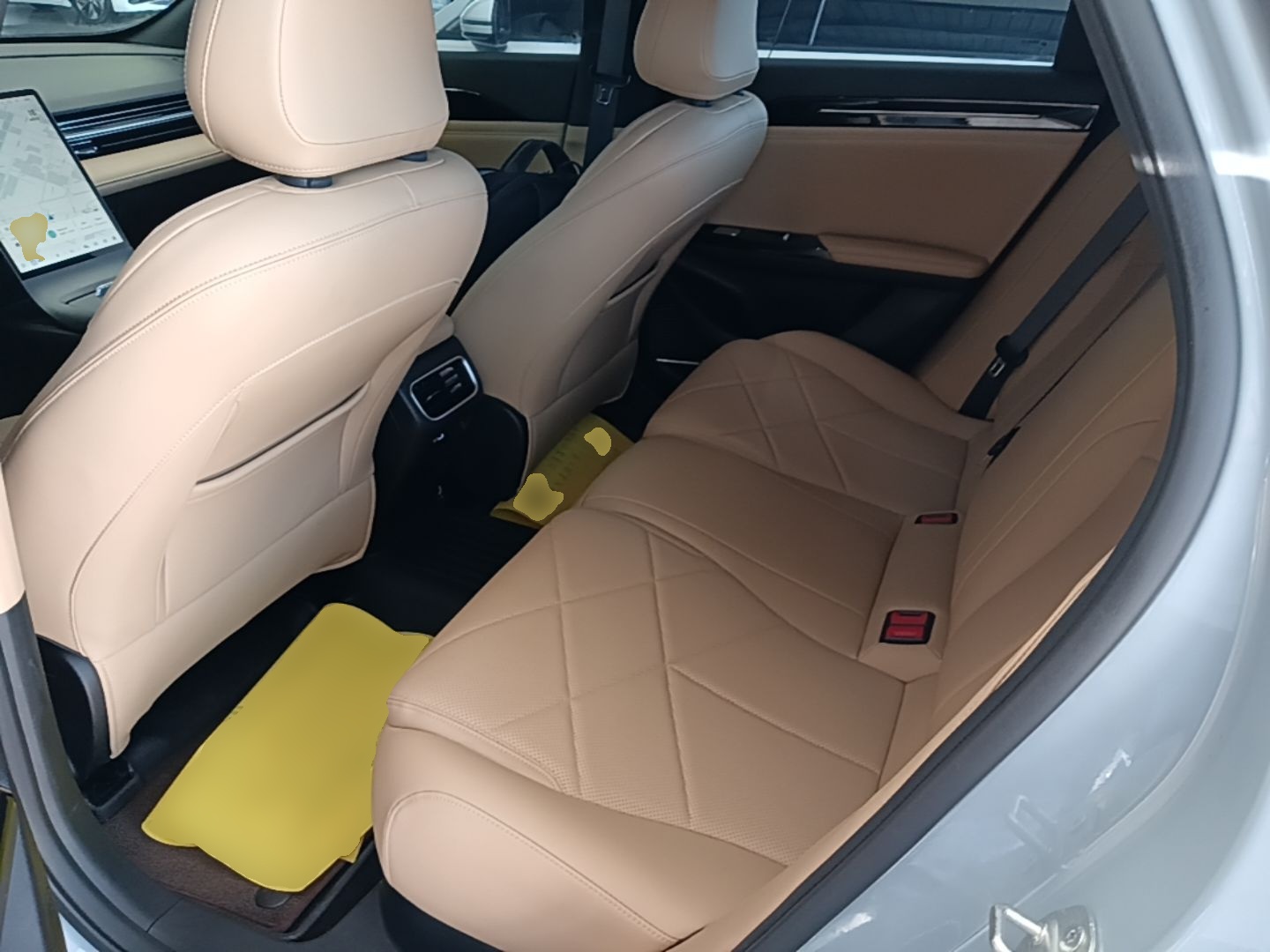 Geely Galaxy L6 2024 125km PLUS Dragon Edition — снимка 20