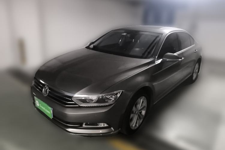 Used Volkswagen Magotan 2017 330TSI DSG Luxury Model