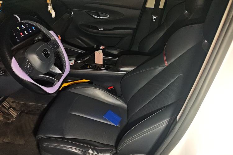 Used CHANGAN UNI-T 2020 1.5T Prestige Version
