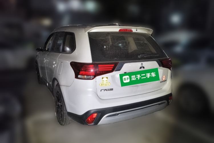 Used Mitsubishi Outlander 2019 2.0L Two-Wheel Drive Comfort Edition 7-Seater China VI Standard Rear Left 45 Deg
