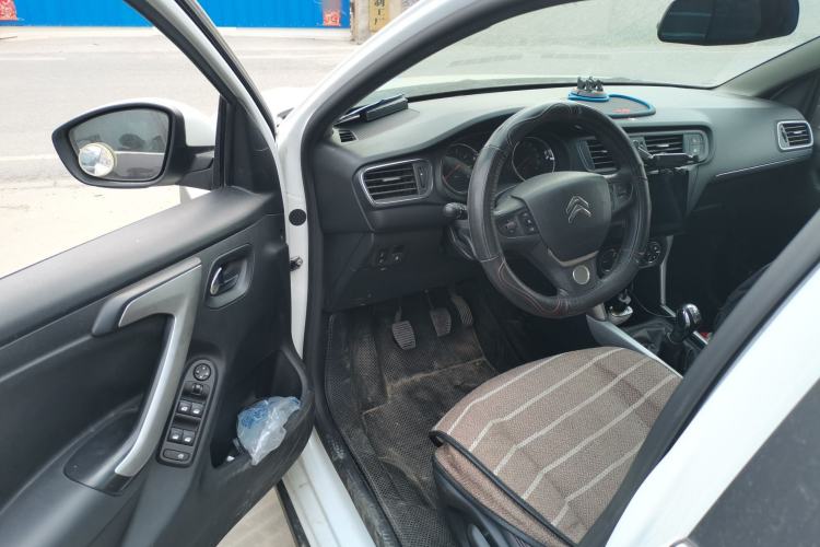 Used Citroen C3-XR 2015 1.6L Manual Pioneer Model Driver Seat