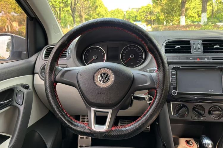 Used Volkswagen Polo 2014 1.6L Automatic Comfort Edition
