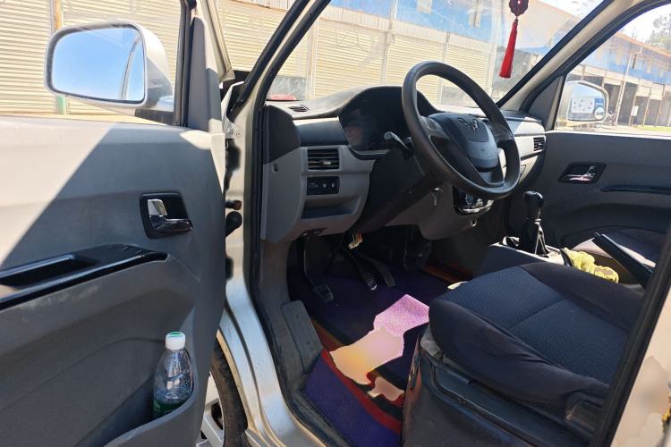 Used Wuling Zhiguang 2015 1.2L S Standard Model LSI