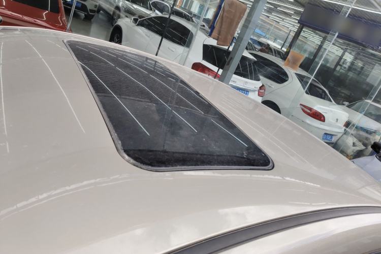 Used Roewe 360 2015 20T TST Deluxe Edition
