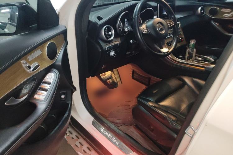 Used Mercedes-Benz GLC Coupe 2018 GLC 260 4MATIC Coupe SUV Driver Seat