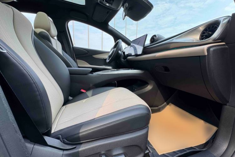 Used BYD Dolphin 2025 Intelligent Driving Version 410 km Fashion Edition