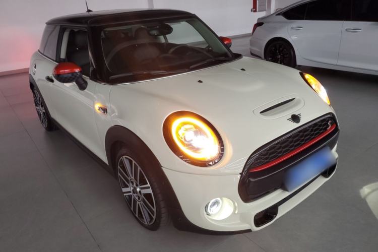 Used MINI 2019 2.0T COOPER S Artist