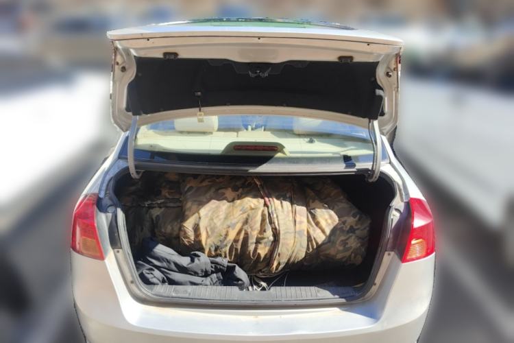 Used Buick Excelle 2011 1.6 LX-MT Trunk